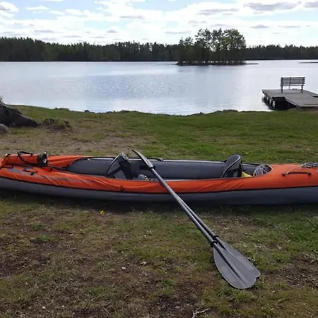 度假居 Kesaeasunto, Vuokraajalle Kaeytoessae Myoes Kajakkikaksikko *
