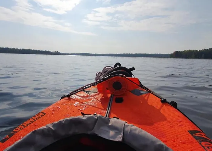 度假居 Kesaeasunto, Vuokraajalle Kaeytoessae Myoes Kajakkikaksikko 黑诺拉